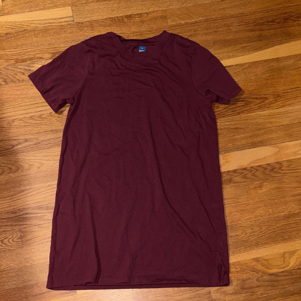 Old Navy Burgundy Short Sleeve Dress